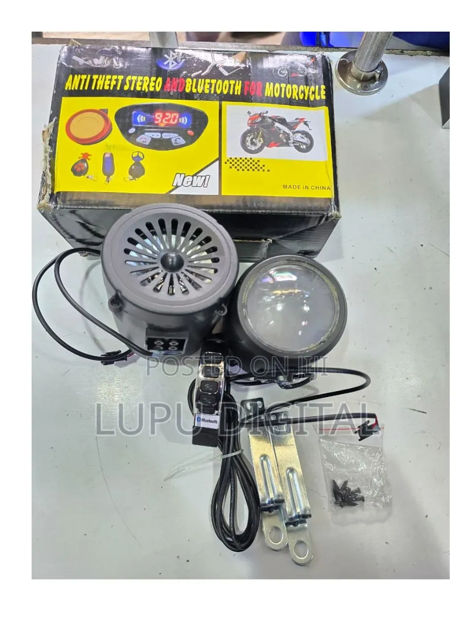 Yu 988 Motorcycle Radio/Bluetooth/Usb/Mem
