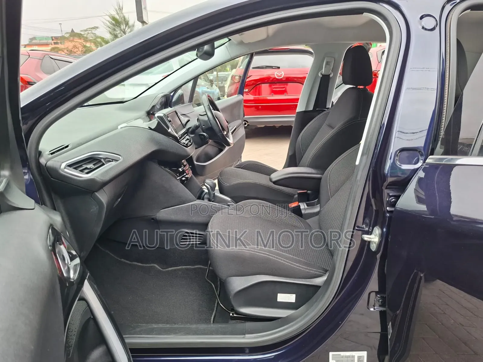 Peugeot 208 2019 Black