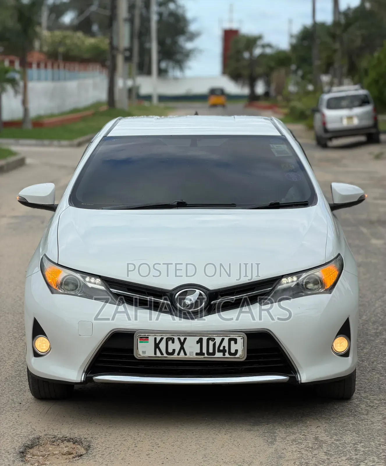 Toyota Auris 2010 White