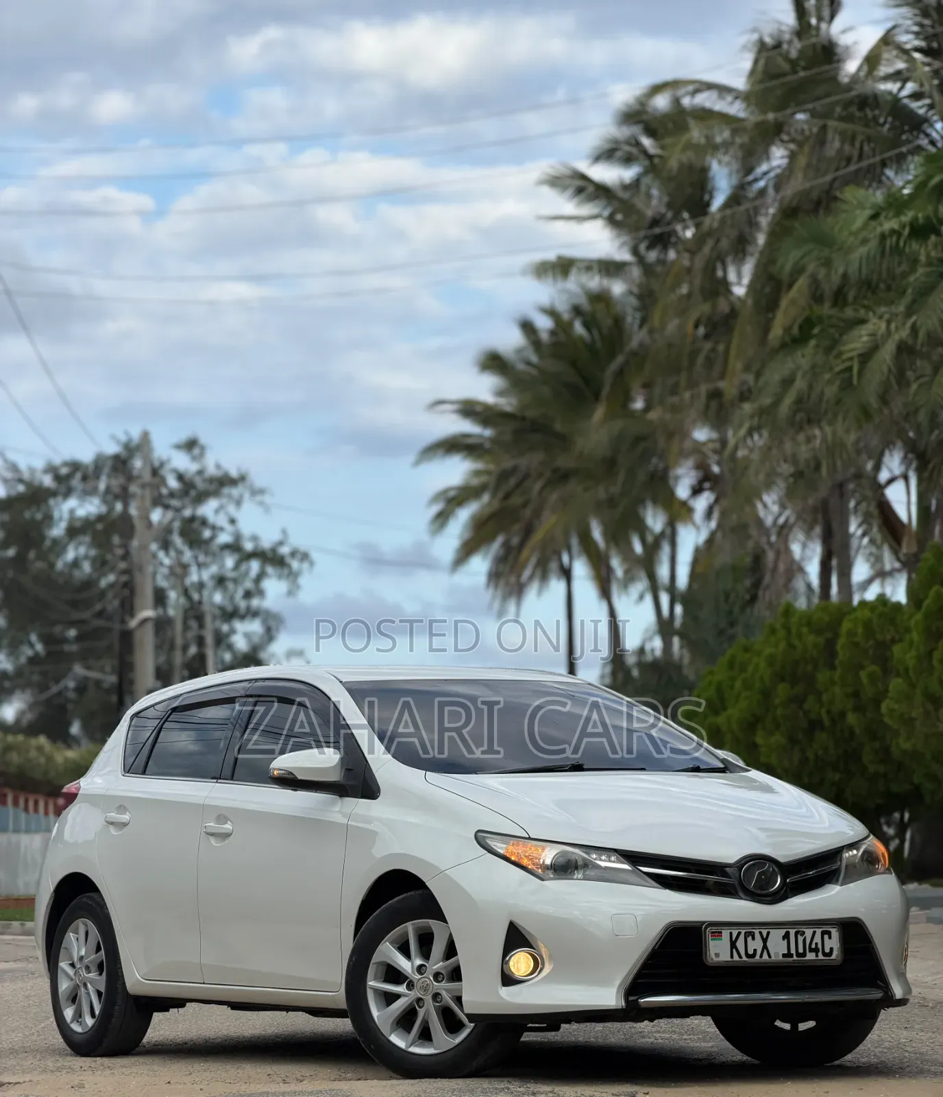 Toyota Auris 2010 White