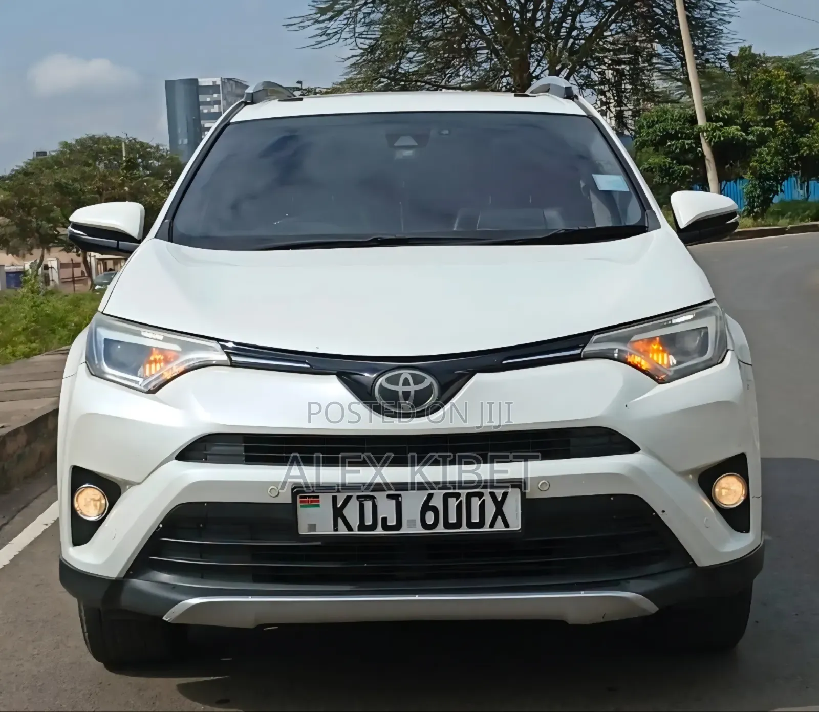 Toyota RAV4 2015 White
