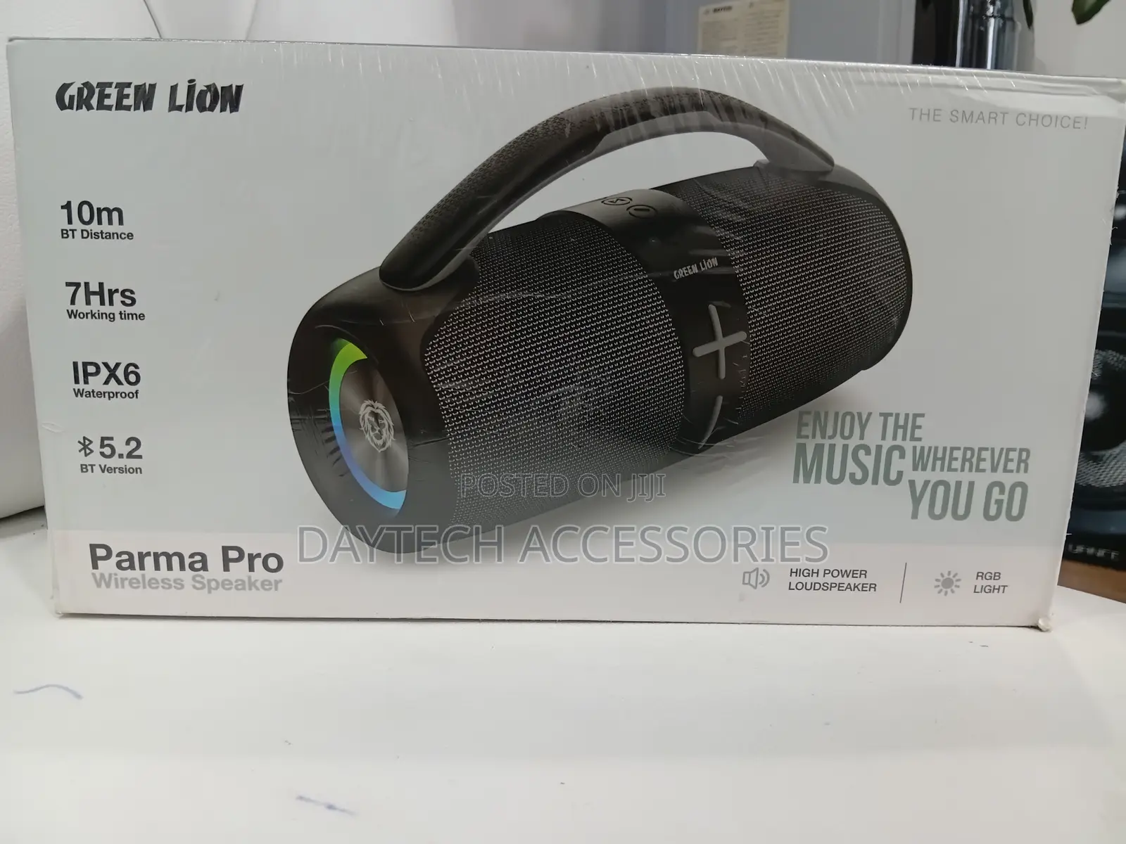 Green Lion Parma Pro Wireless Speaker With Convenient Carrying Handle.