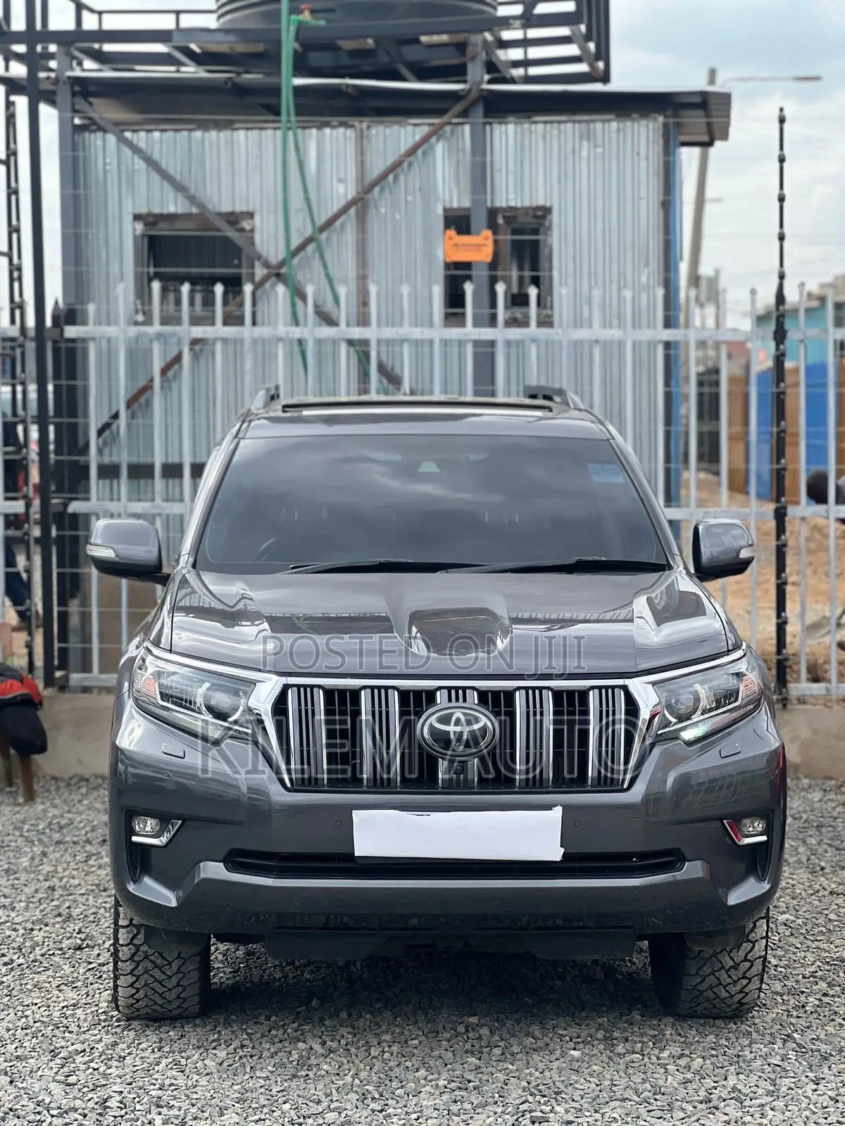 Toyota Land Cruiser Prado 2.7 2017 Gray