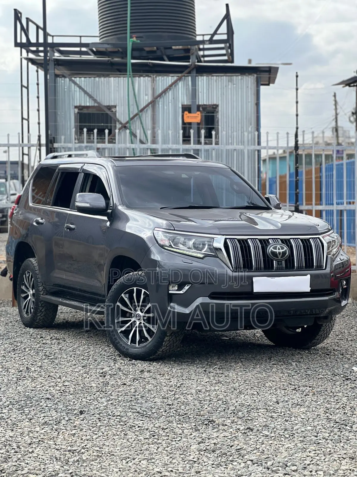 Toyota Land Cruiser Prado 2.7 2017 Gray