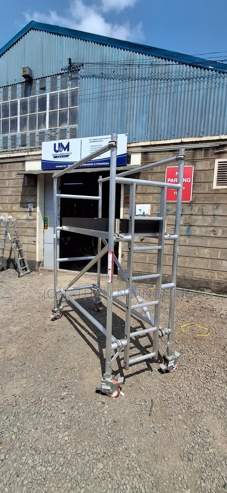 Aluminium Scaffolding Ladder – Professional Elevated Work Platform