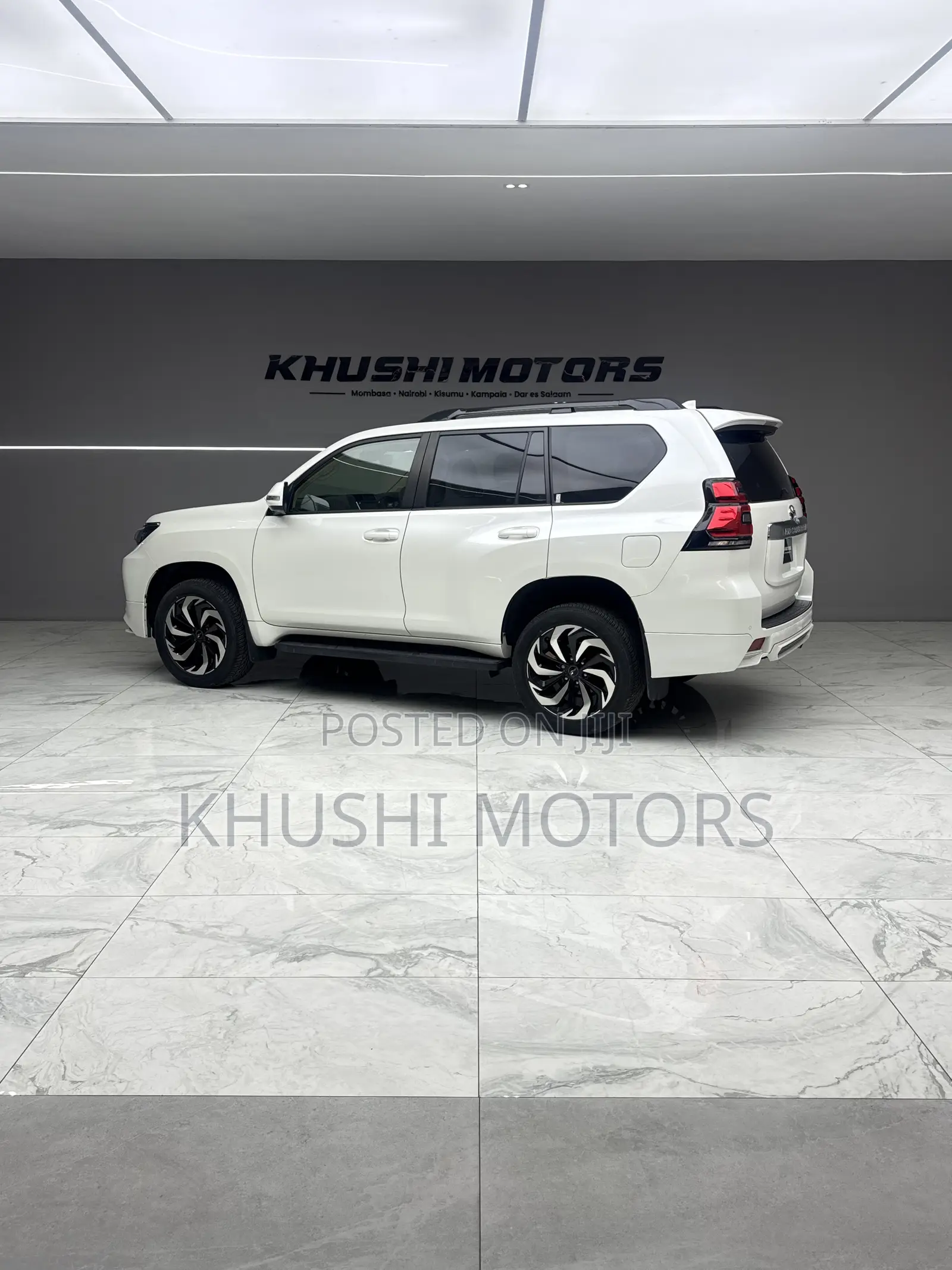 Toyota Land Cruiser Prado 2019  White 