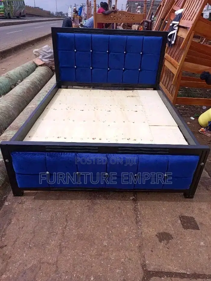 5x6 Blue Mocket Bed With Tufted Headboard