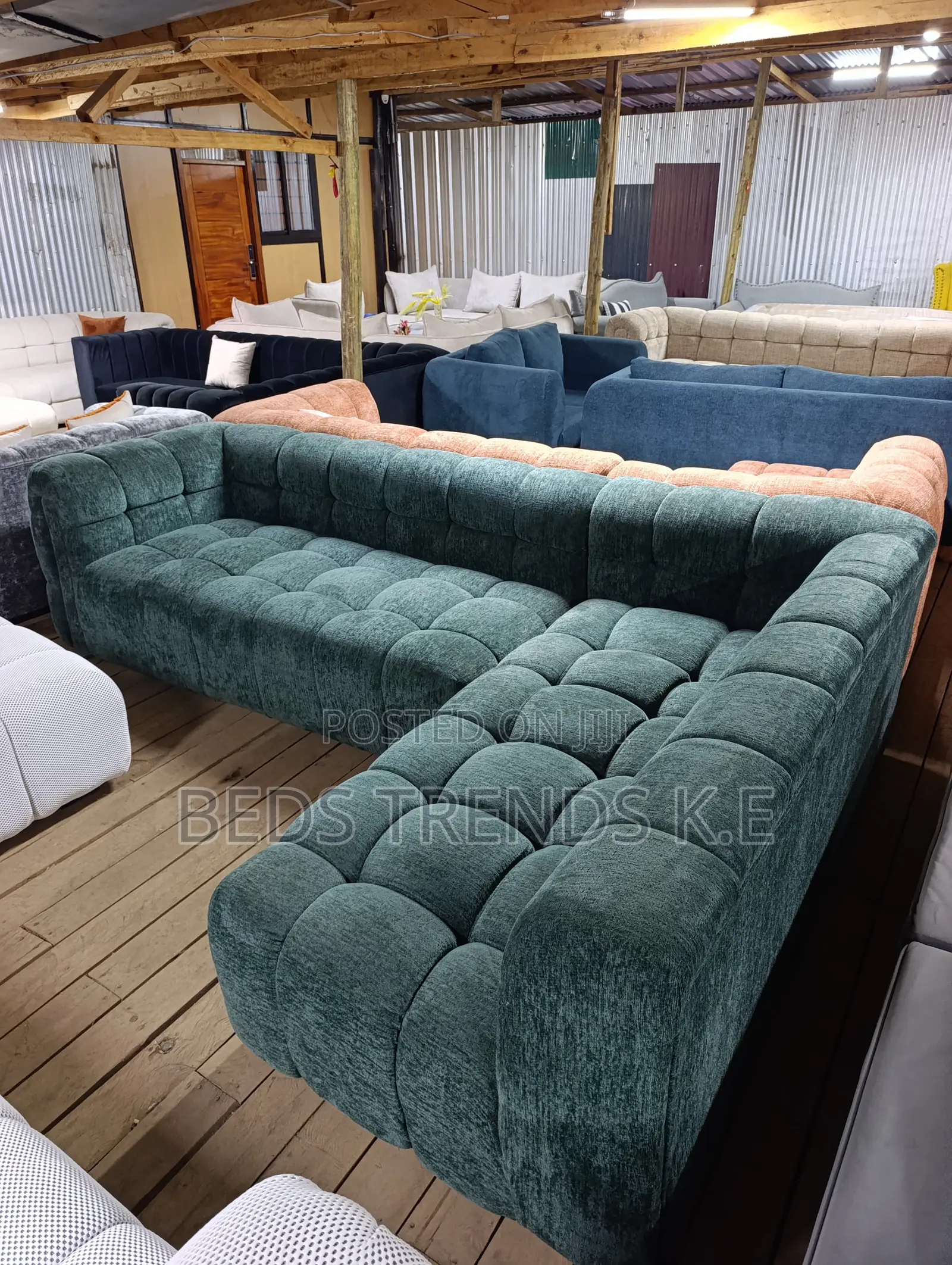 6 Seater Green Bubble L Sofa With Stylish Accents