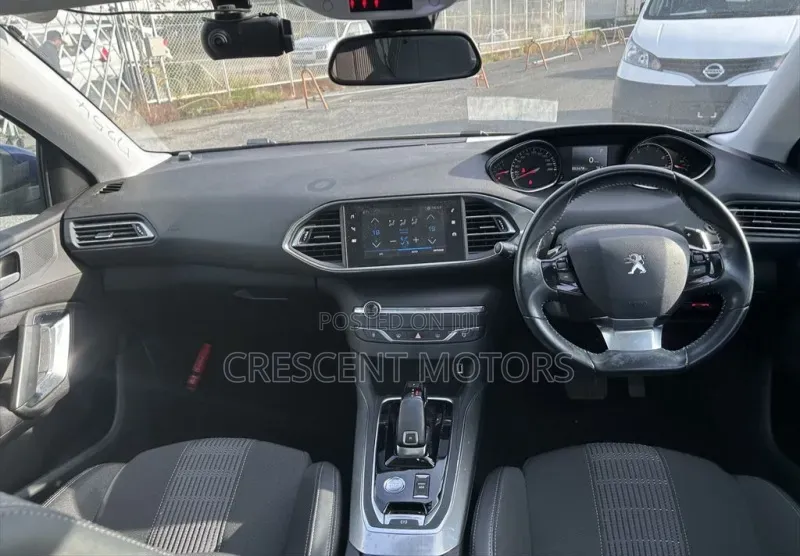 Peugeot 308 2019 Blue