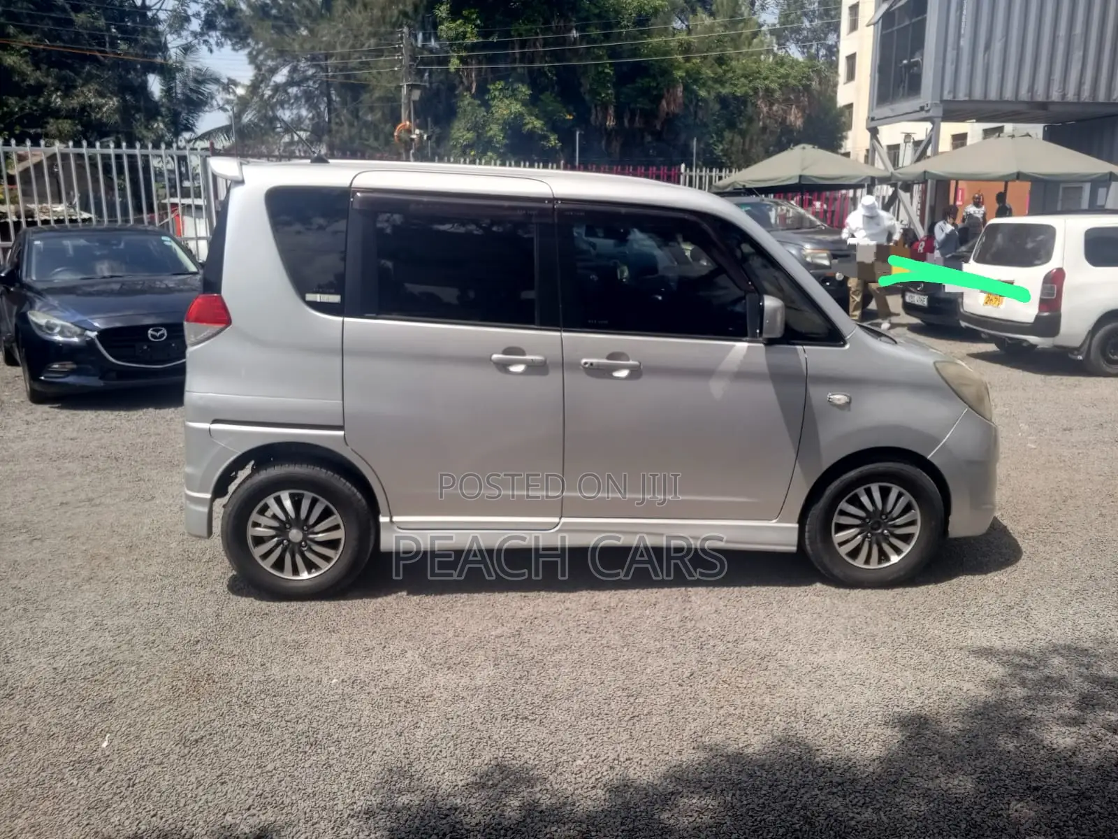 Mitsubishi Delica 2012 Silver