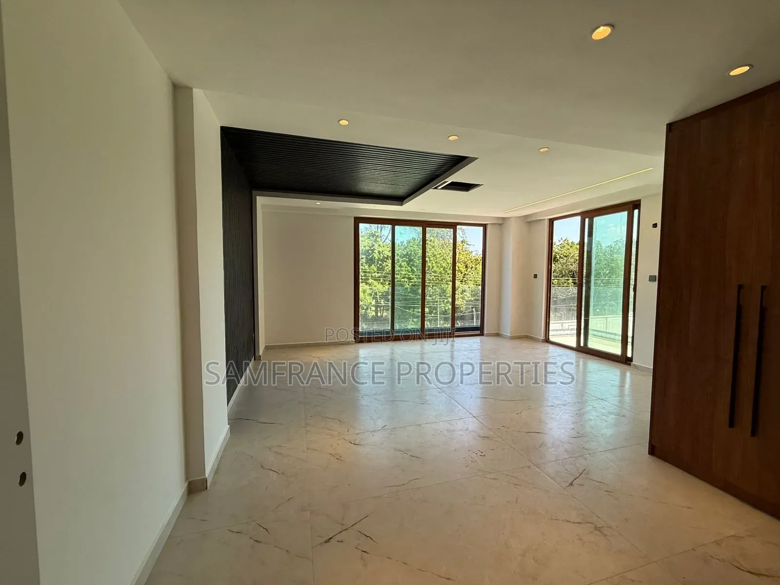 3bdrm Apartment in Nyali Mount Kenya for sale