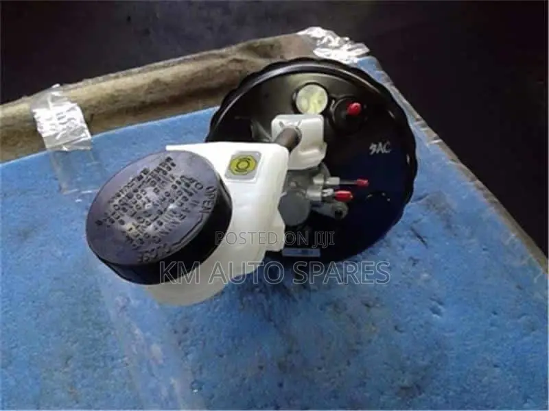 Toyota Tank Brake Booster/Master Cylinder