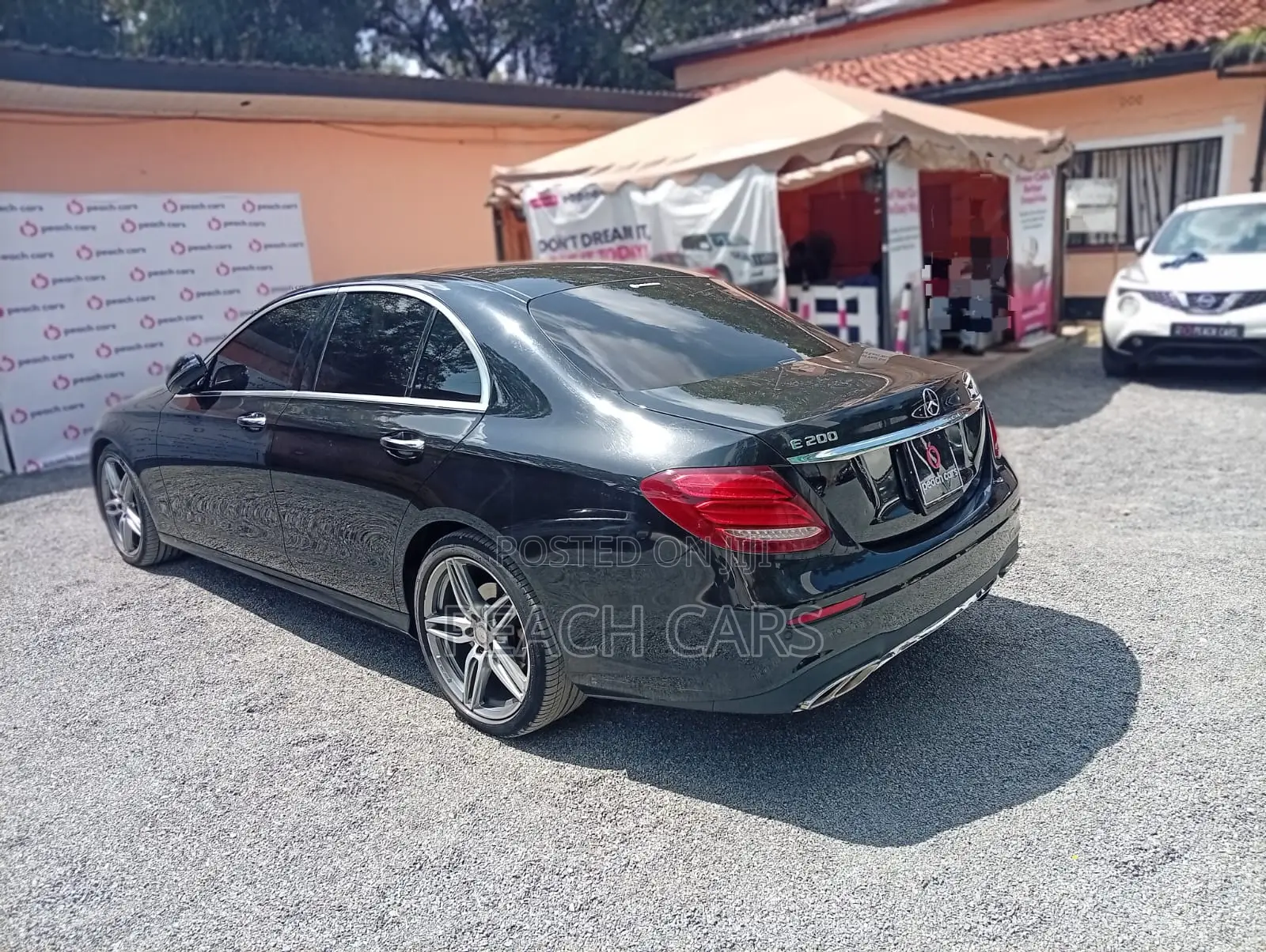 Mercedes-Benz E200 2017 Black