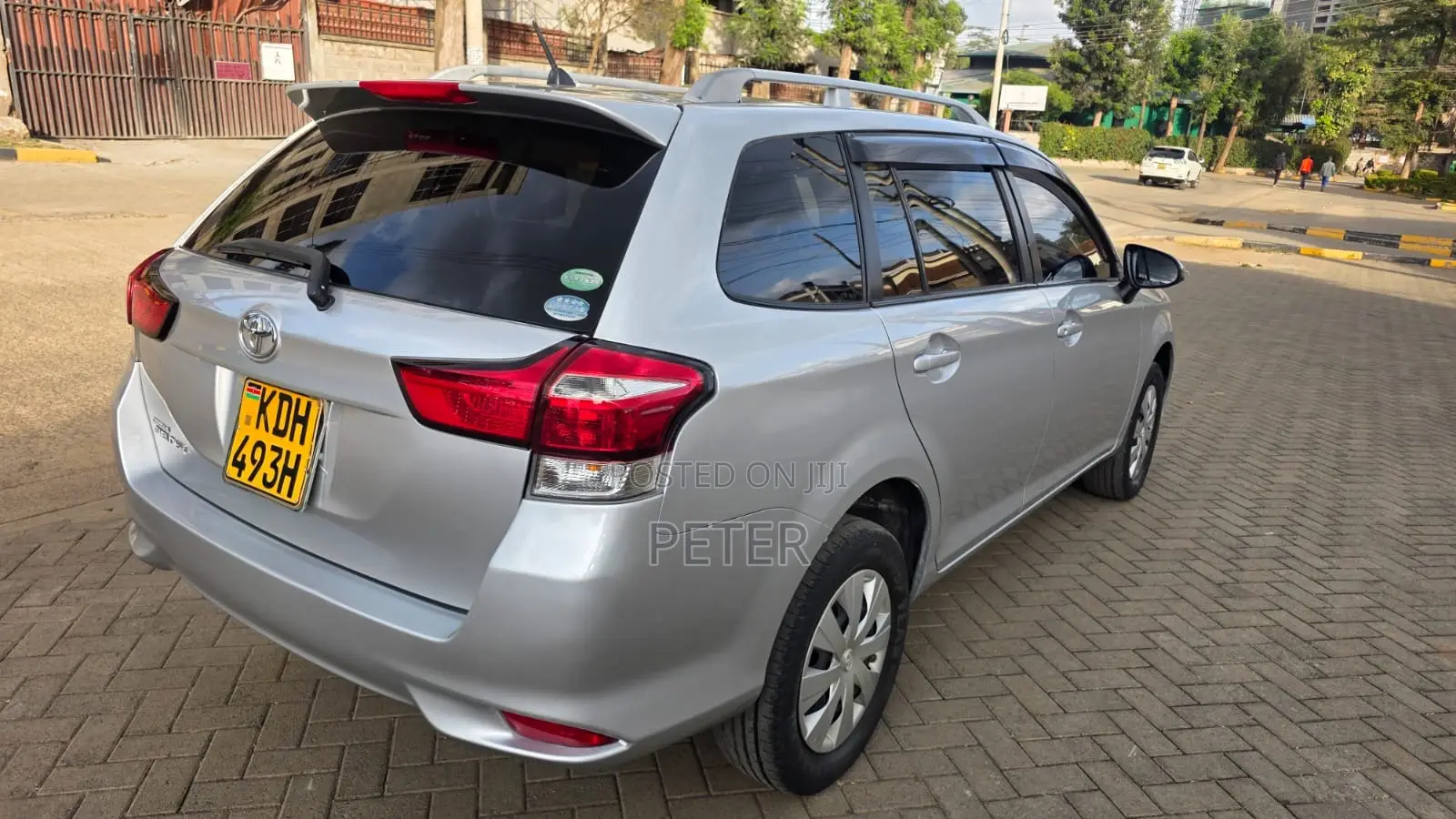 Toyota Corolla Fielder 2015 Silver