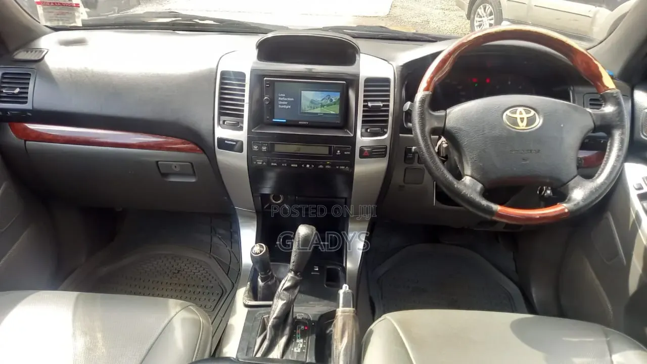 Toyota Land Cruiser Prado 2005 Blue