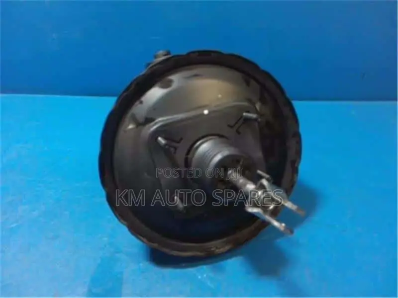 Toyota Hilux Surf Brake Booster/Master Cylinder