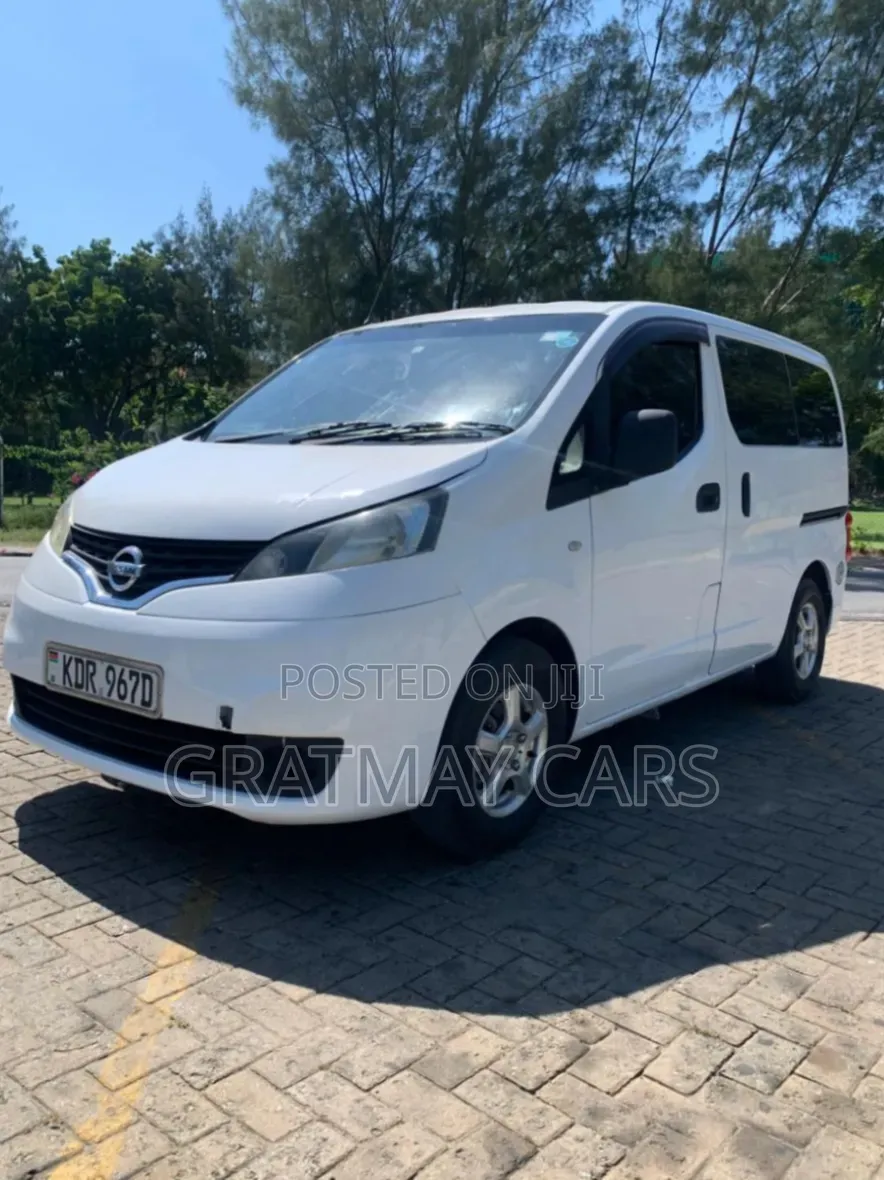 Nissan NV200 2015 White