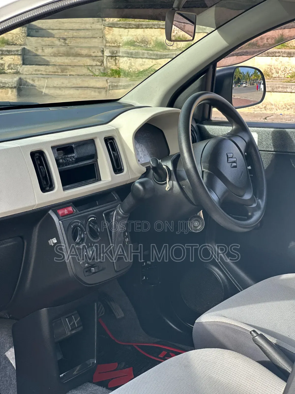 Suzuki Alto 2018 White