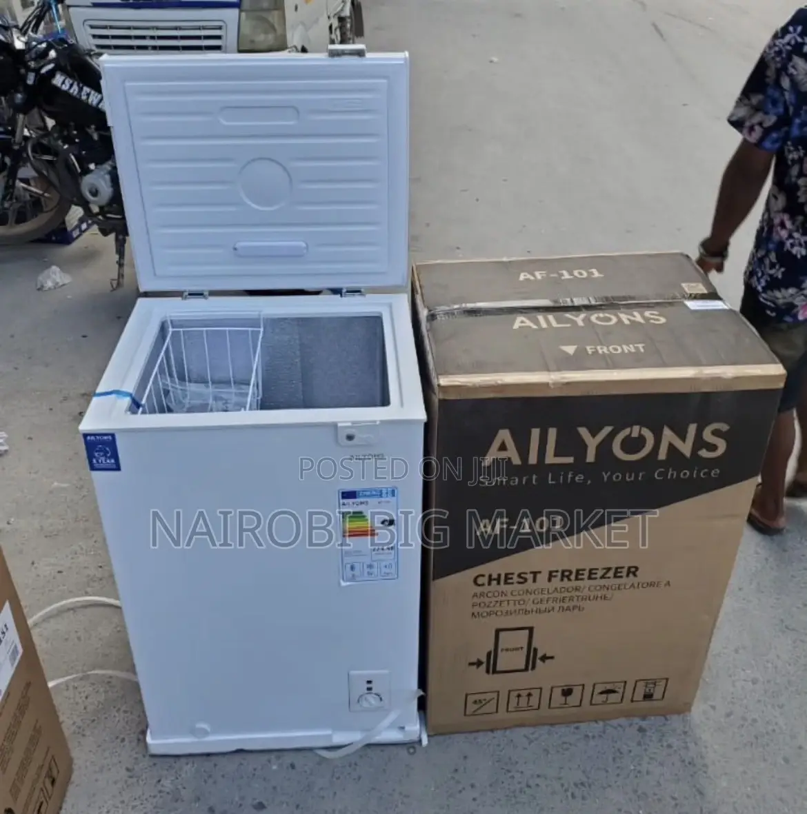 Ailyons 101 Litres Deep Freezer