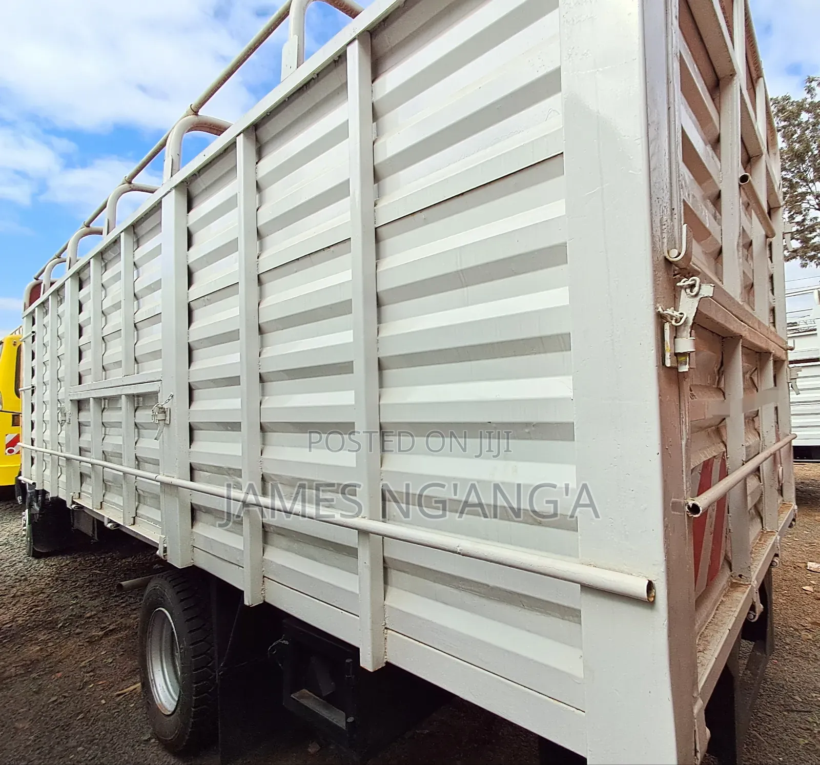 Mitsubishi Fh215 Lorry/Bus