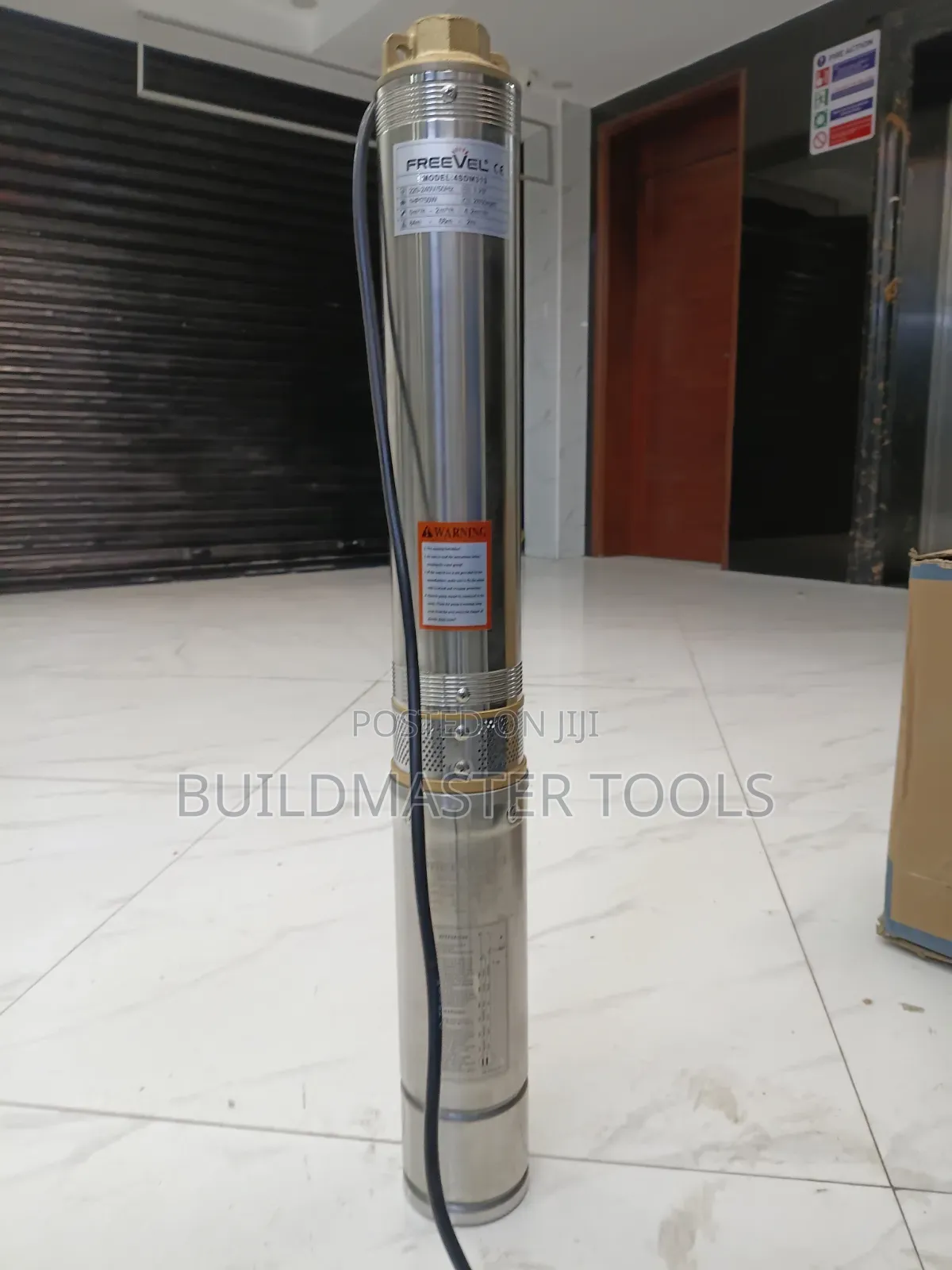 Freevel 1hp (750w) Deep Well Electric Submersible Water Pump