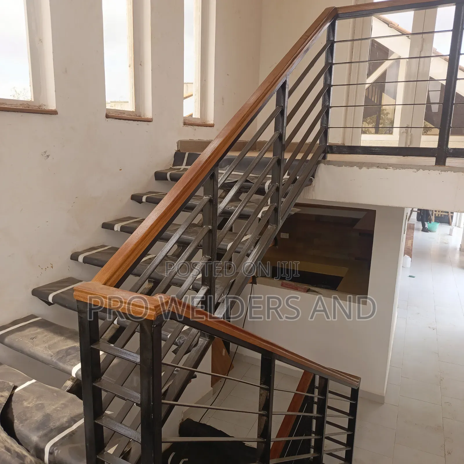 Floating Staircases | Custom Steel Wood Designs