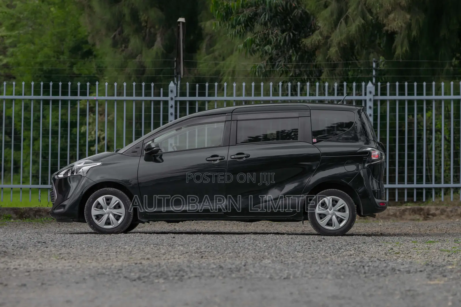 Toyota Sienta 1.5 FWD (6-seater) 2020 Black