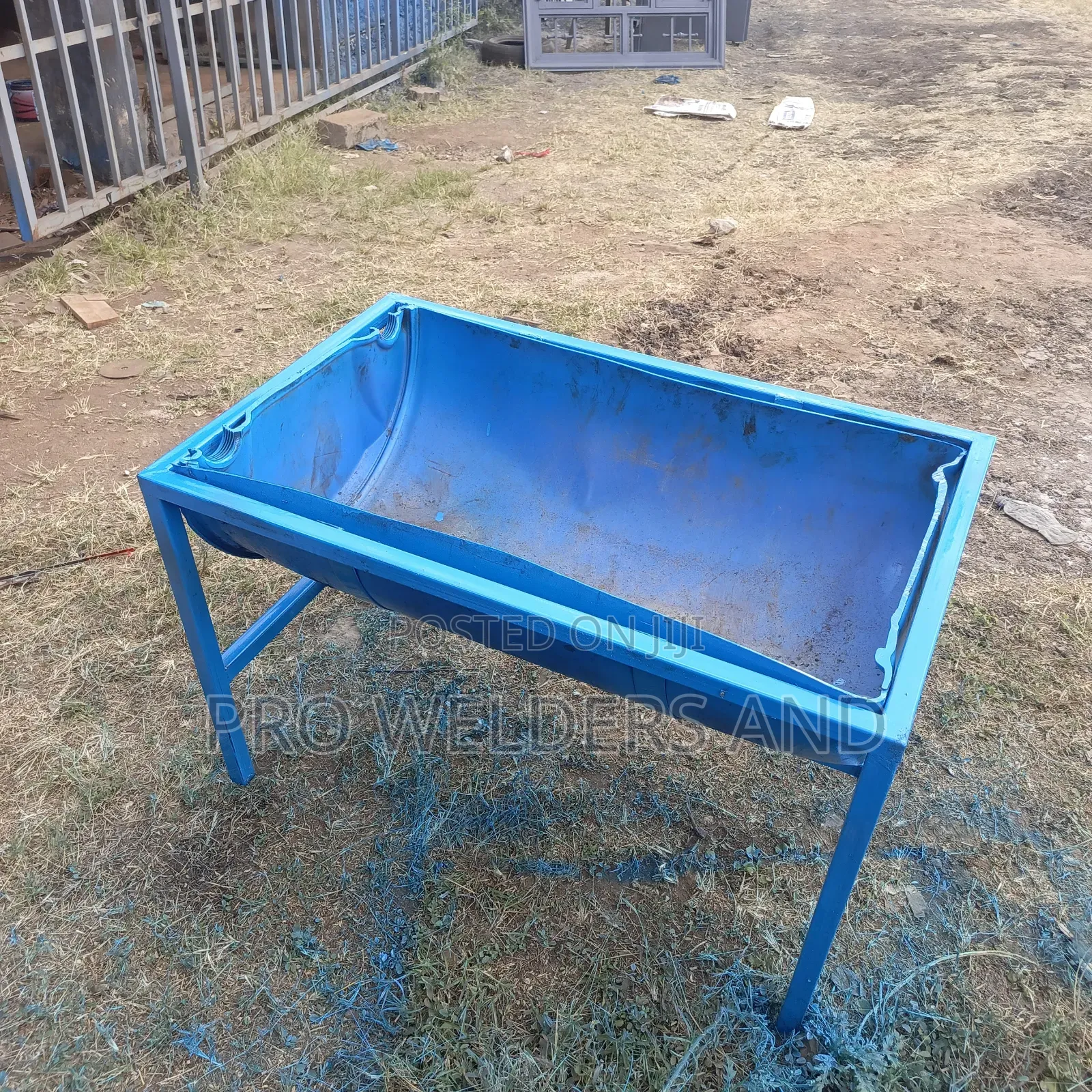 Farm Feeding Troughs for Cows – Steel Plastic Designs