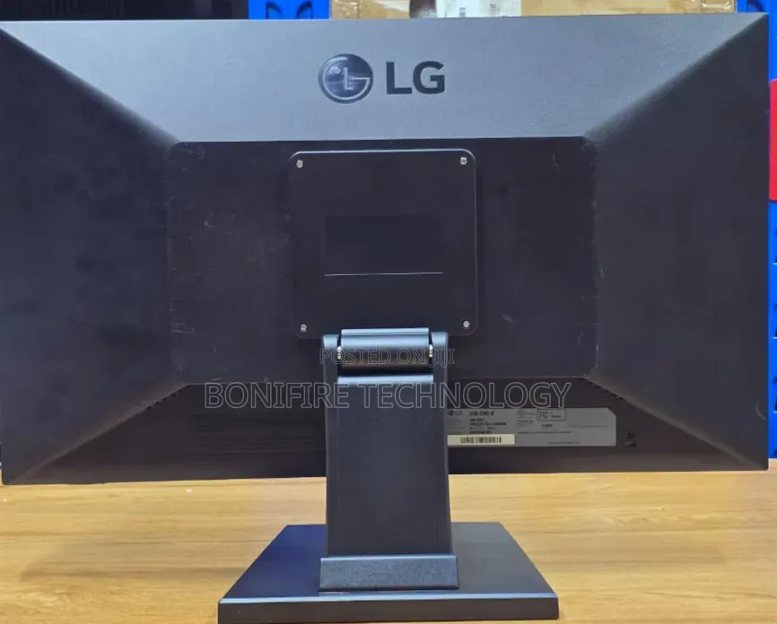 Lg 24 Inch Frameless Monitor With Type-C for Displa