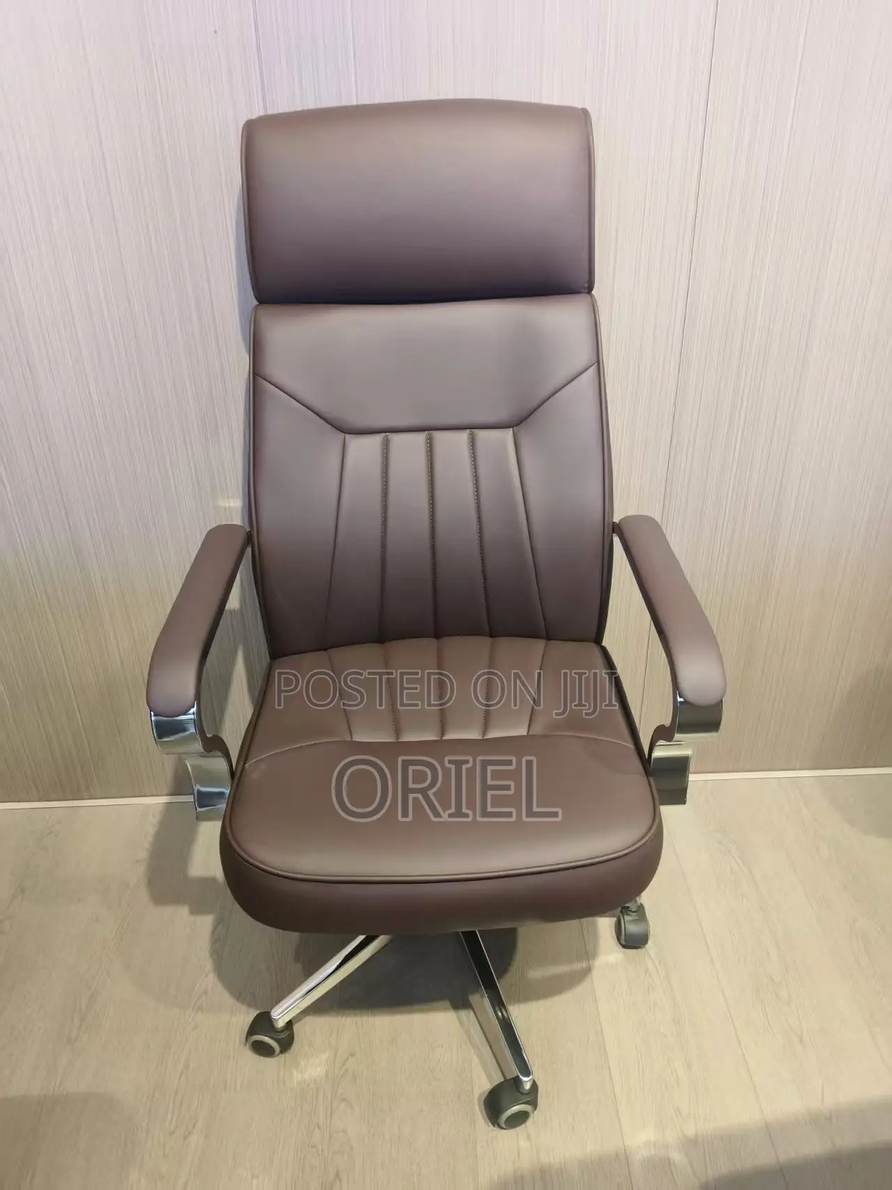 Office Chair : High-Back Brown Office Chair