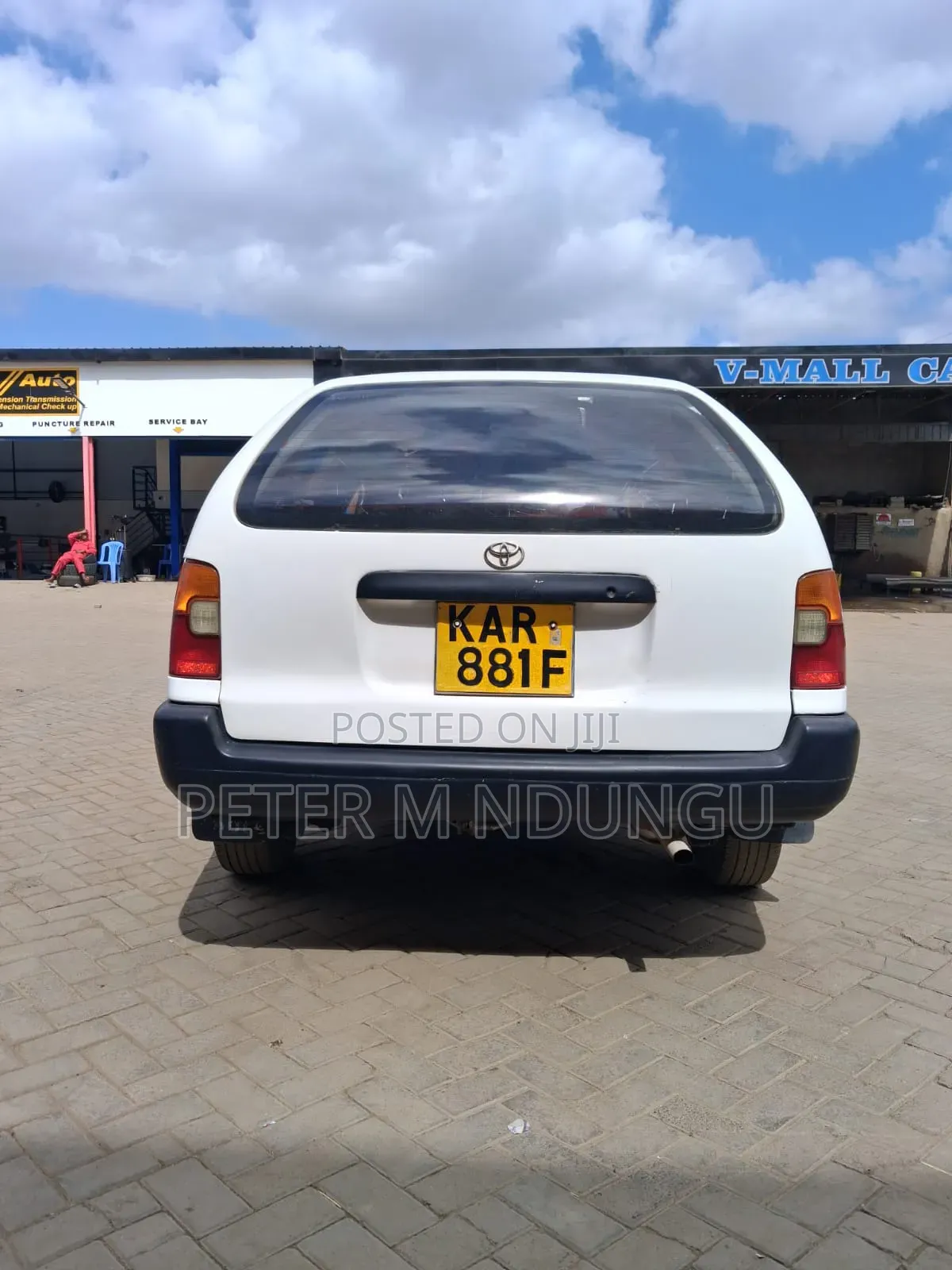 Toyota Corolla 1999 White