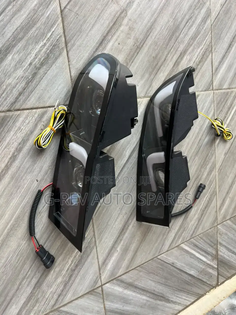 Prado 120 Duo Foglight Projectors