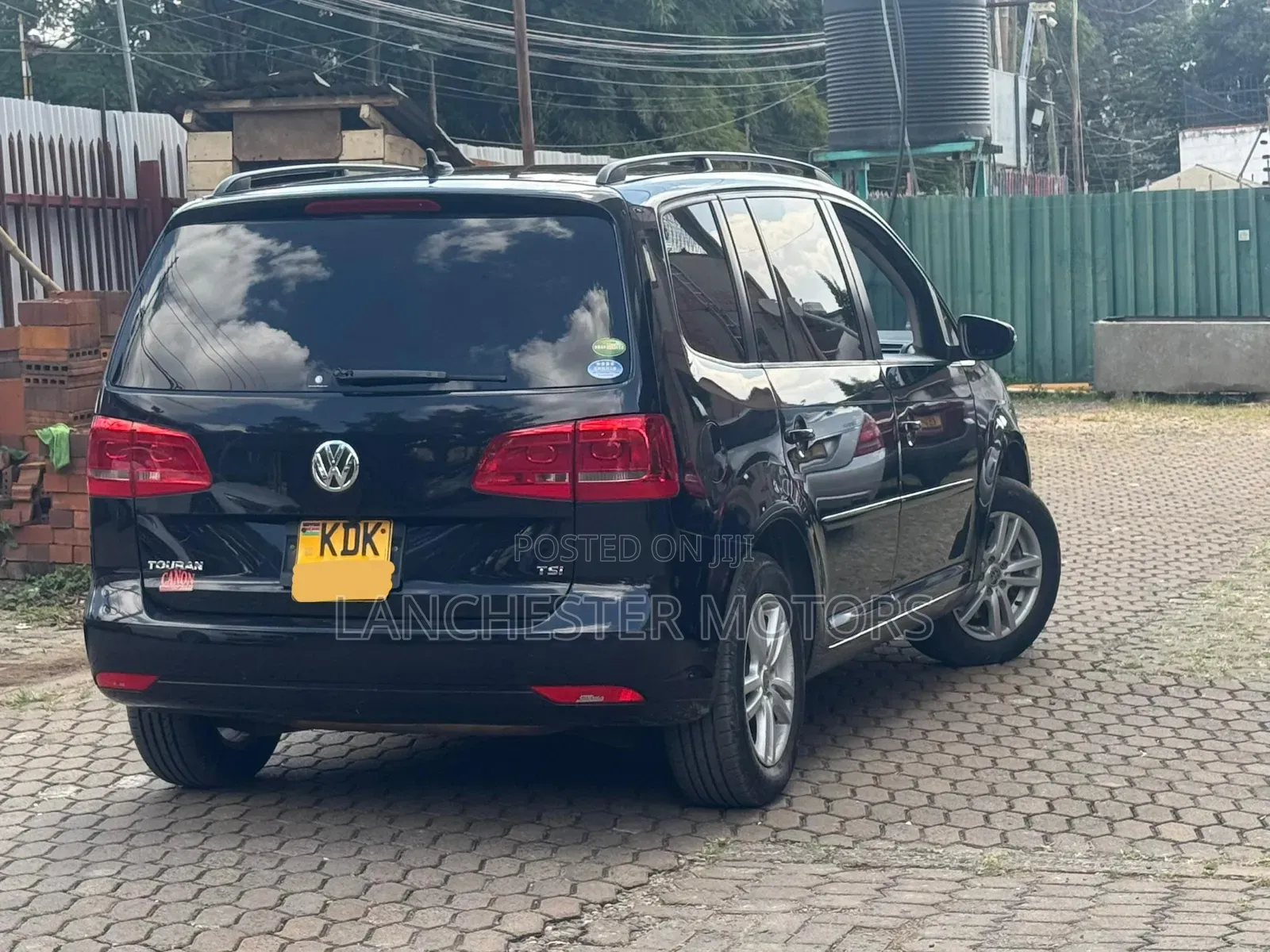 Volkswagen Touran 2015 Black