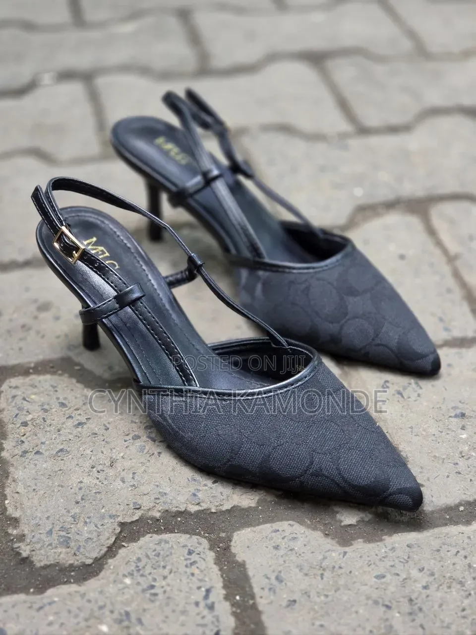 Kitten Pumps