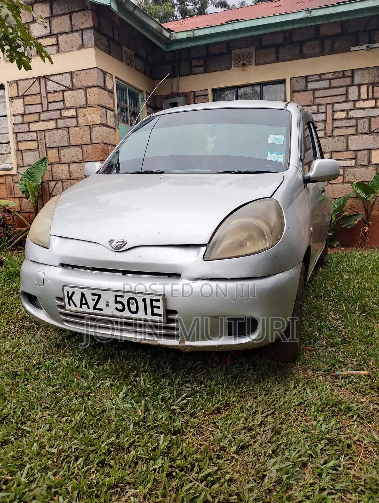 Toyota Fun Cargo 2003 Silver