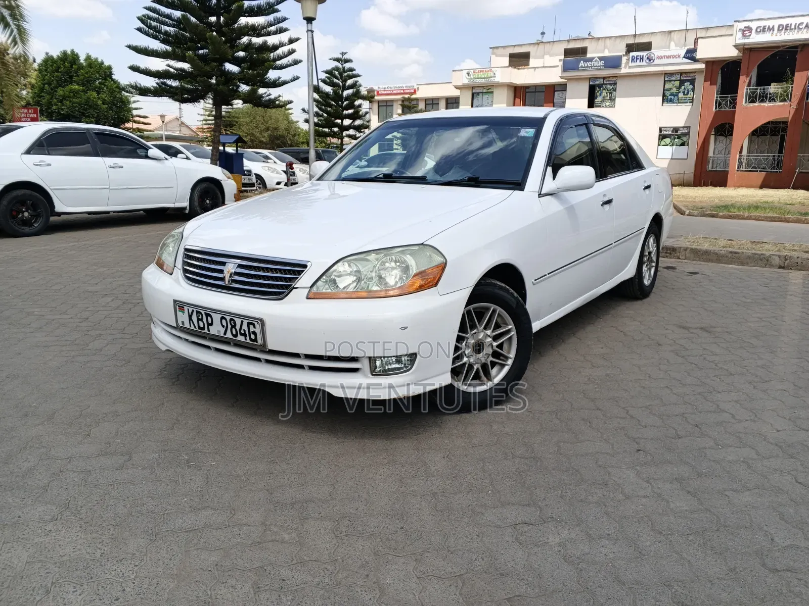 Toyota Mark II 2004 White