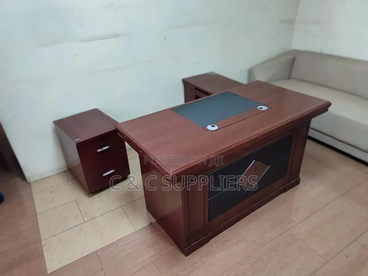 Executive Desk With Side Storage-1800mm