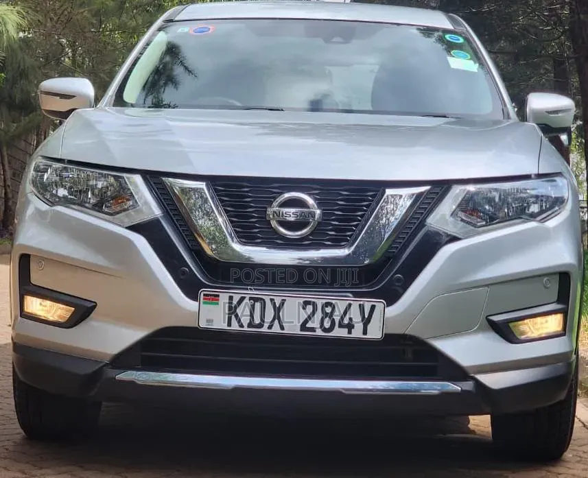 Nissan X-Trail 2017 Silver