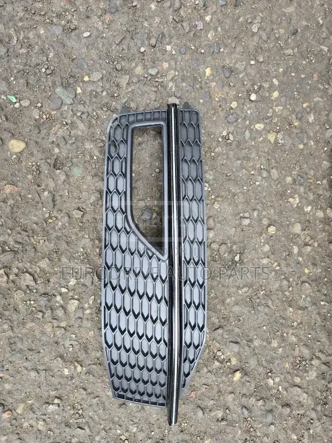 Audi A4 B8 2012-2015 Front Bumper Fog Light Cover