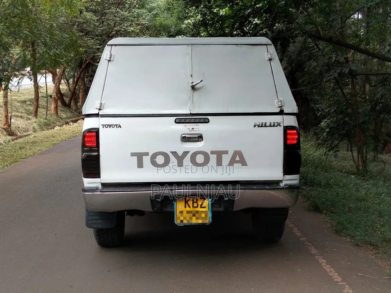 Toyota Hilux 2014 White