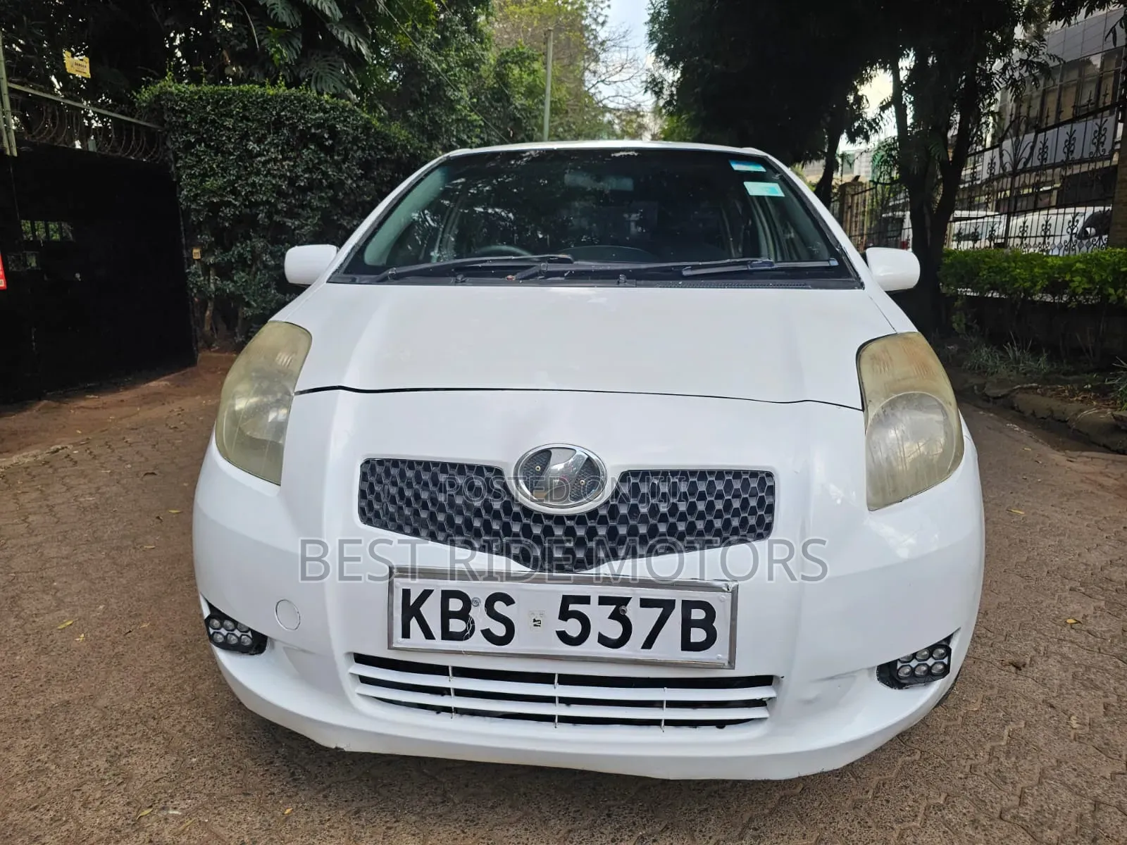 Toyota Vitz 1.0 FWD 5dr 2007 White