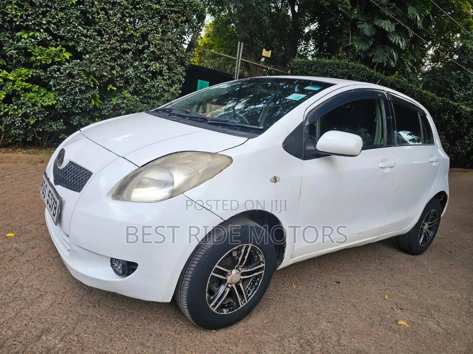 Toyota Vitz 1.0 FWD 5dr 2007 White
