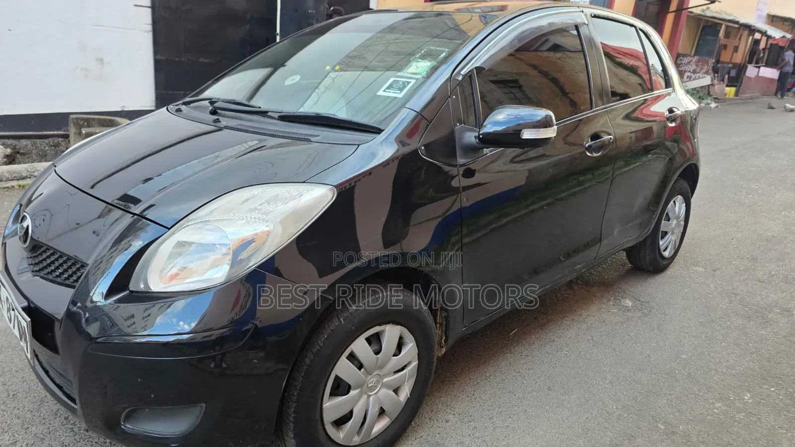 Toyota Vitz 1.0 FWD 5dr 2009 Black