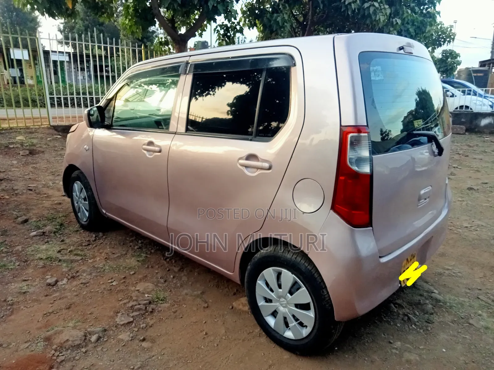 Suzuki Wagon R 2016 Pink