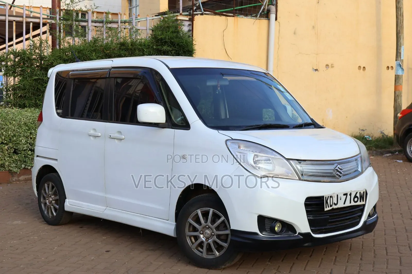 Suzuki Solio 2014 Pearl