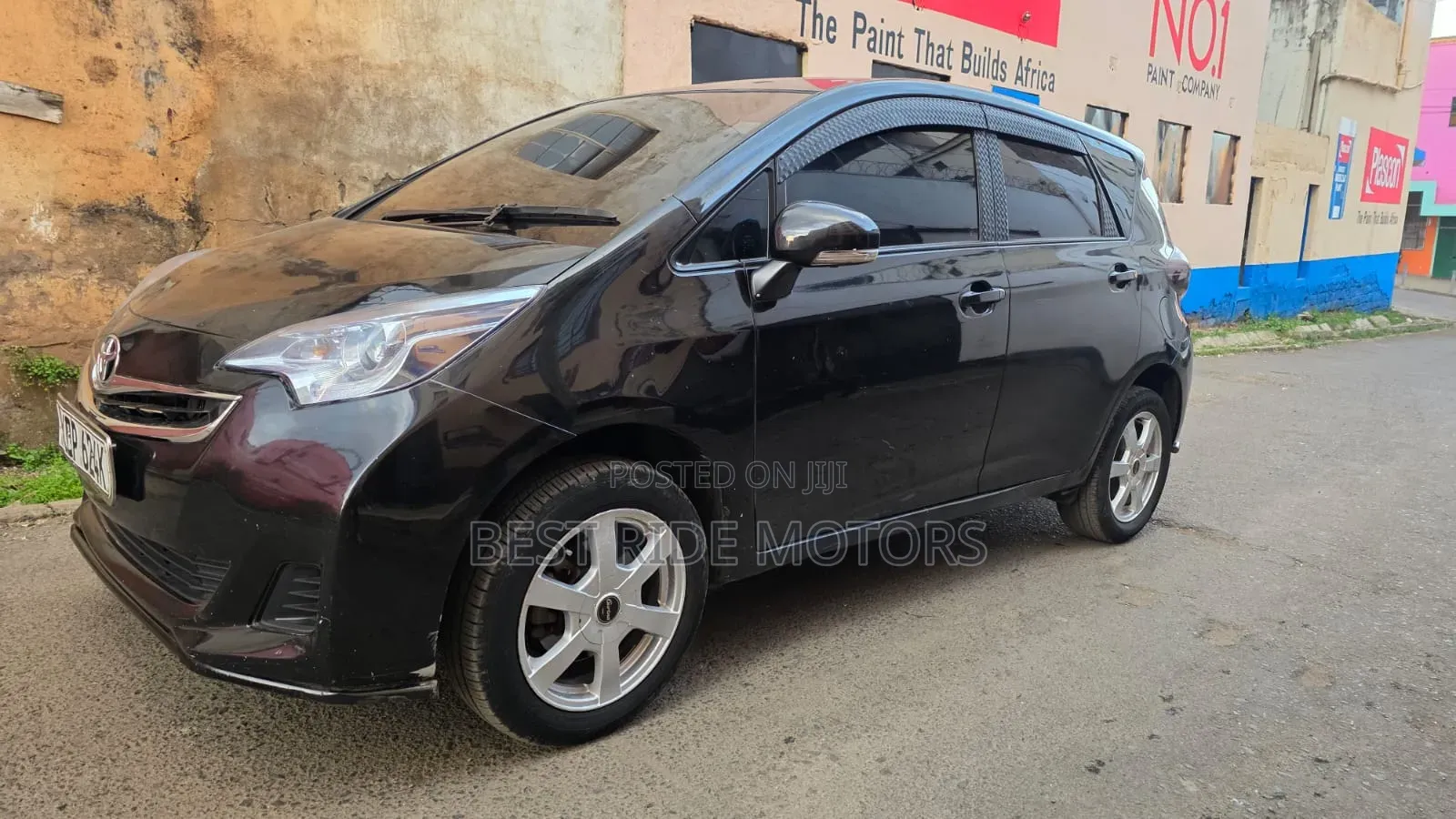 Toyota Ractis 1.3 FWD 2017 Black