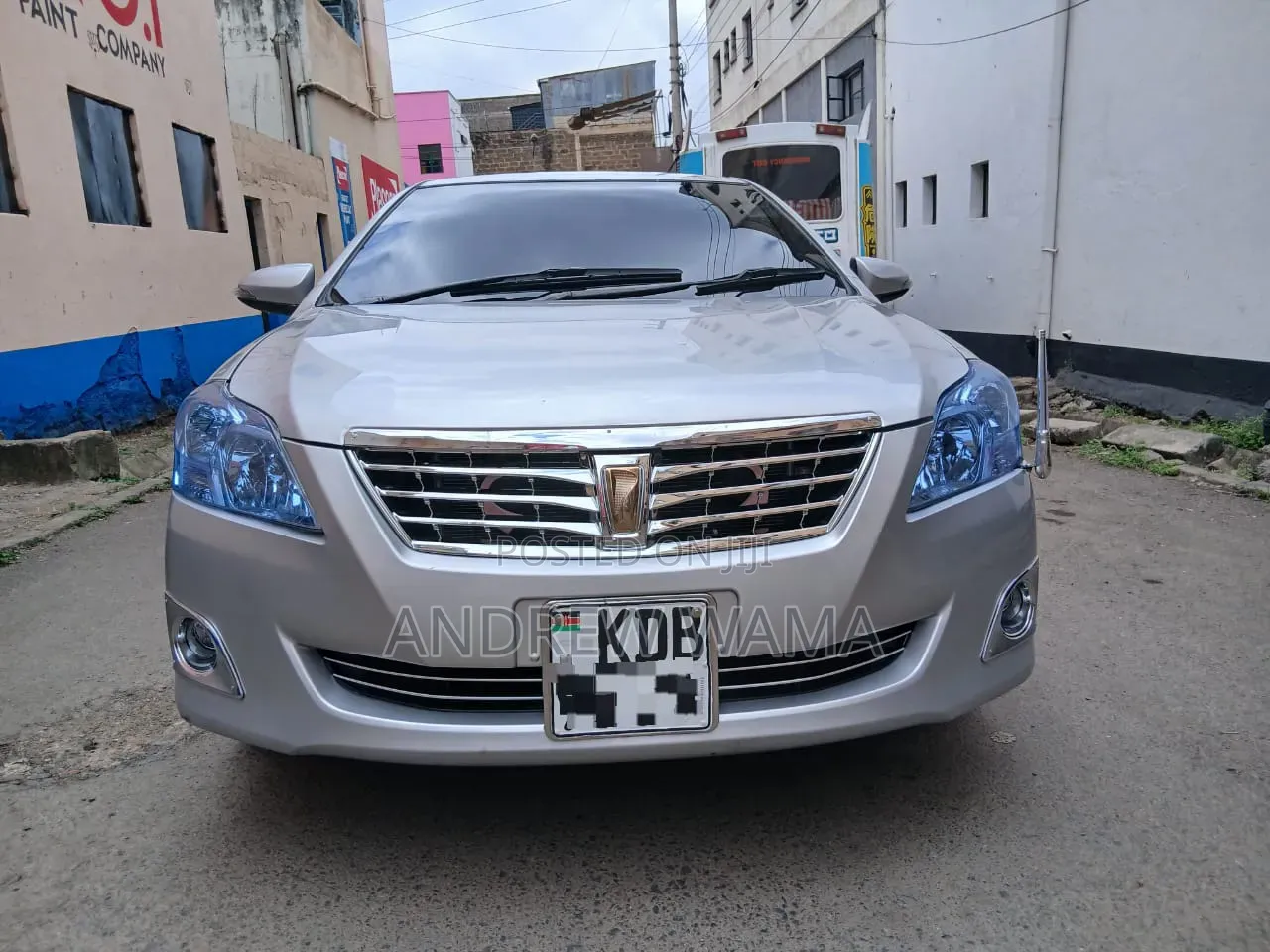 Toyota Premio 2013 Silver
