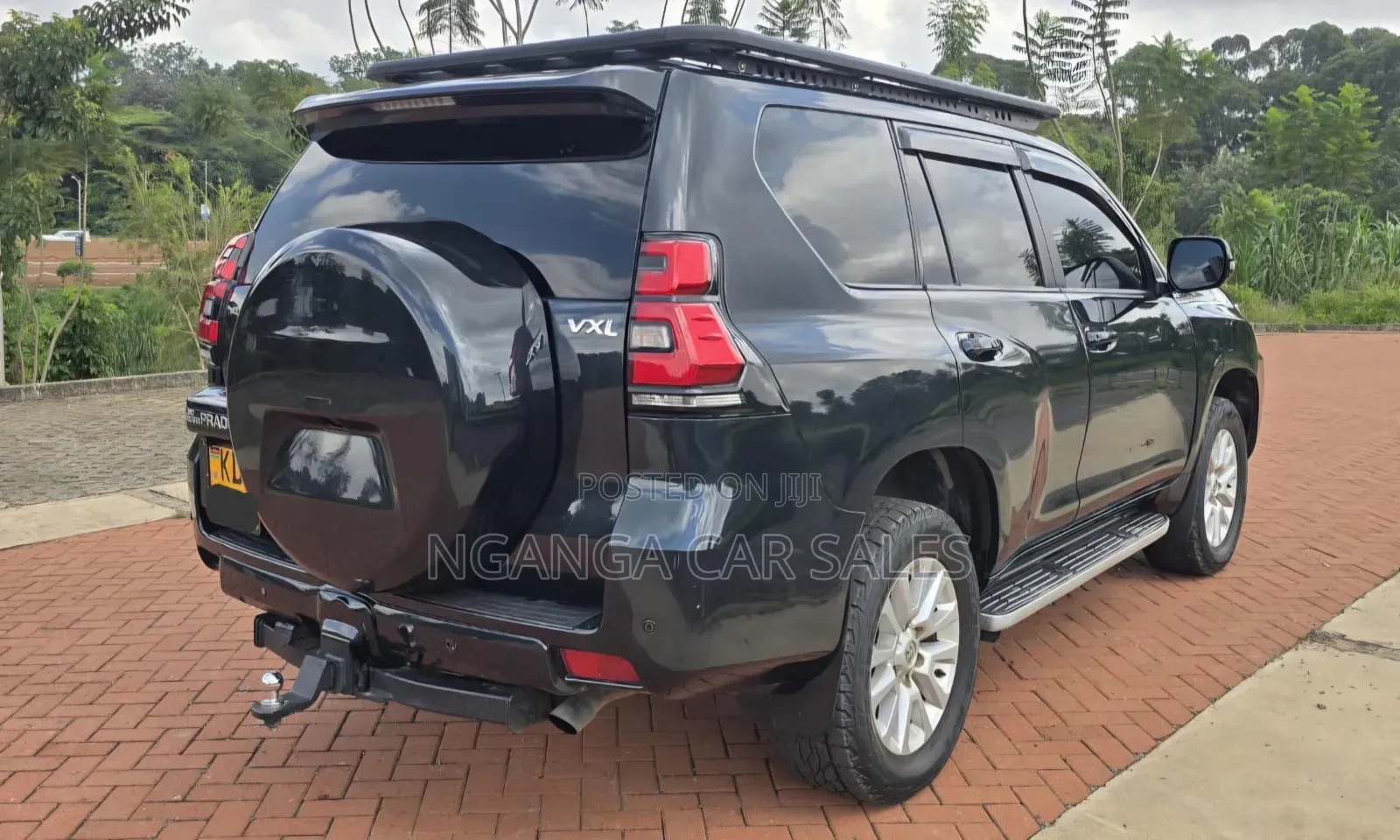 Toyota Land Cruiser Prado 2016 Black