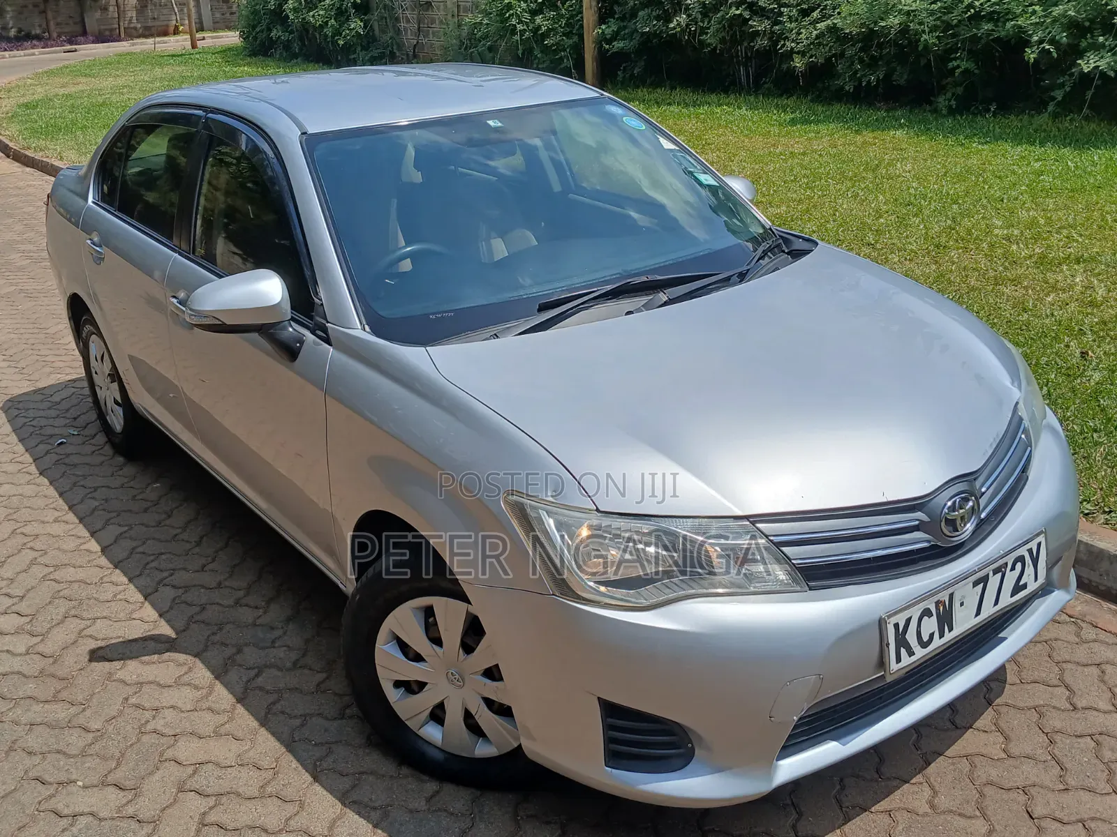 Toyota Axio 2013 Silver