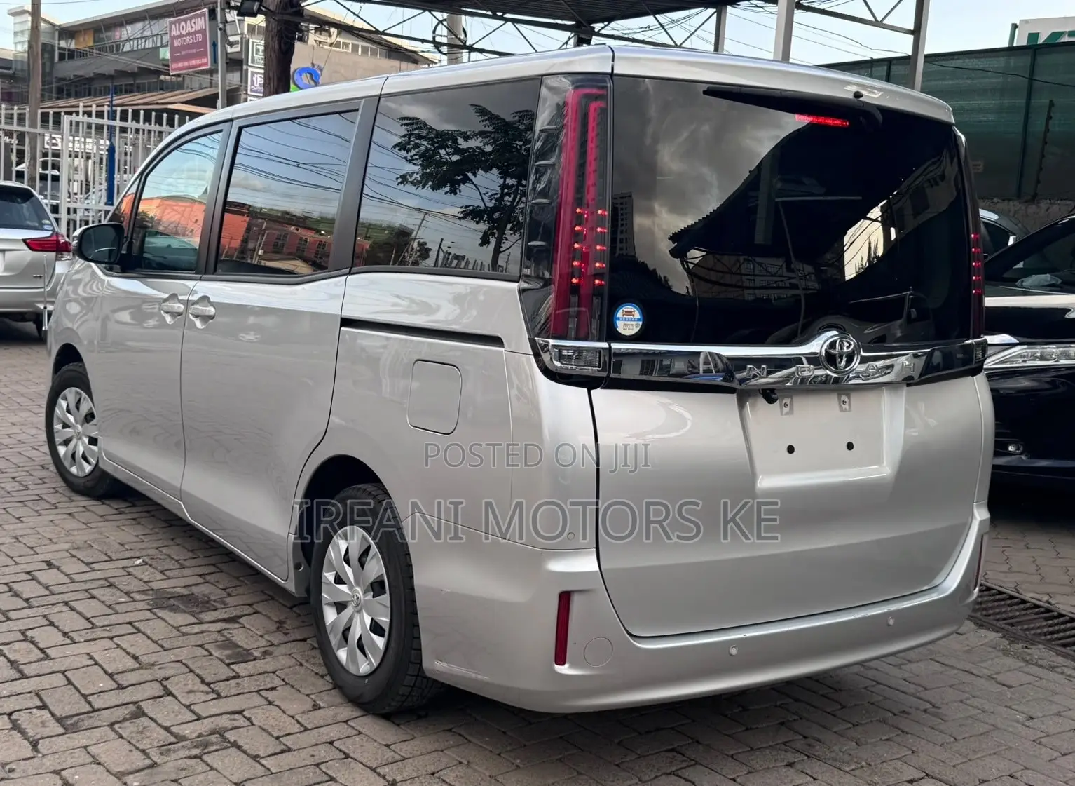 Toyota Noah 2.0 FWD (8 Seater) 2020 Silver